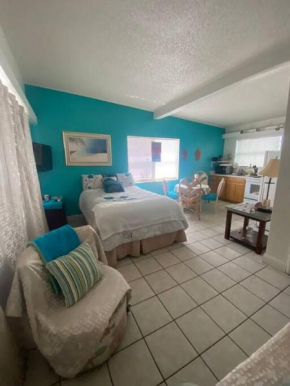 Private Studio 15 -Directly Across from Beach